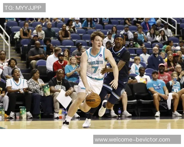 未来可期克尼佩尔表现出色11投7中斩获20分5篮板8助攻三分球命中率高达57