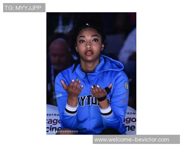 安吉尔里斯亲临芝加哥为魔术加油助威引发热议