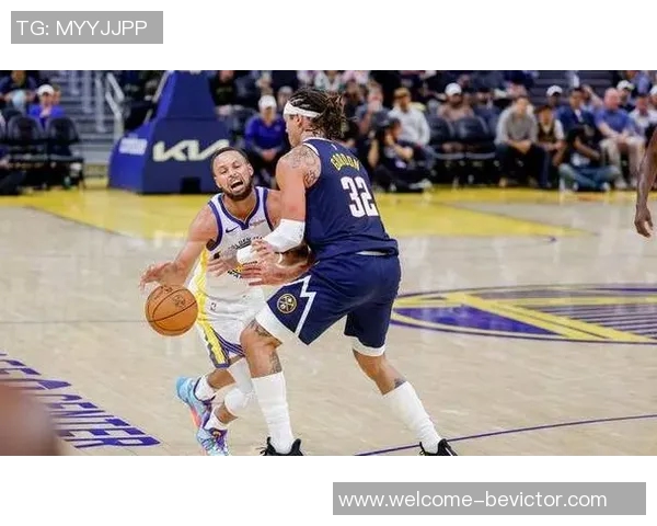 霍福德盛赞库里移动能力令联盟对手心生畏惧